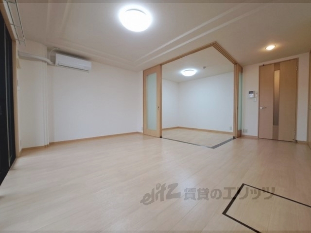 居室・リビング　リビング