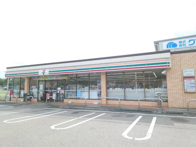 コンビニ　セブン－イレブン氷見上泉店（コンビニ）まで2136m
