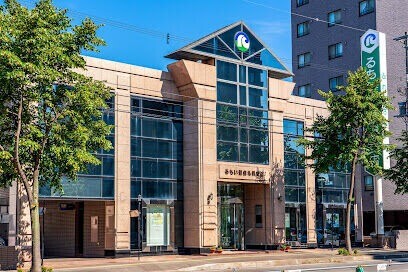 銀行　留萌信用金庫札幌支店（銀行）まで359m