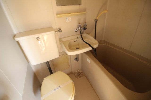 バス・シャワールーム