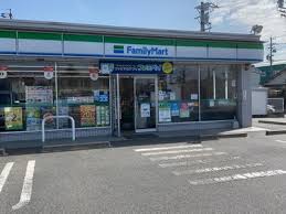 コンビニ　ファミリーマート 中島新町四丁目店（コンビニ）まで325m