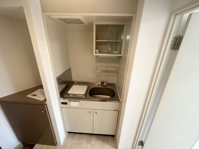 キッチン　1口IHコンロで火を使わず、料理初心者の方にもおすすめです！