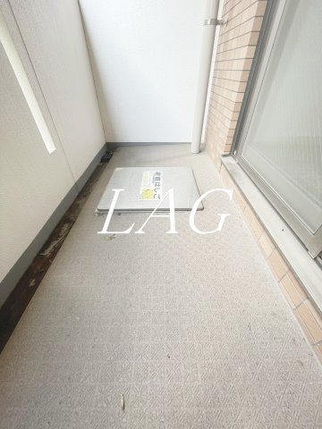 バルコニー　バルコニーです。（同仕様です。）