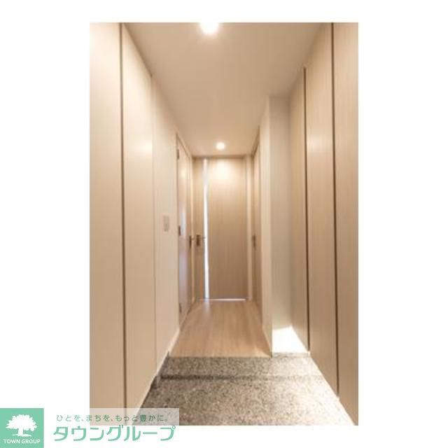 玄関　※写真は同タイプ住戸です。