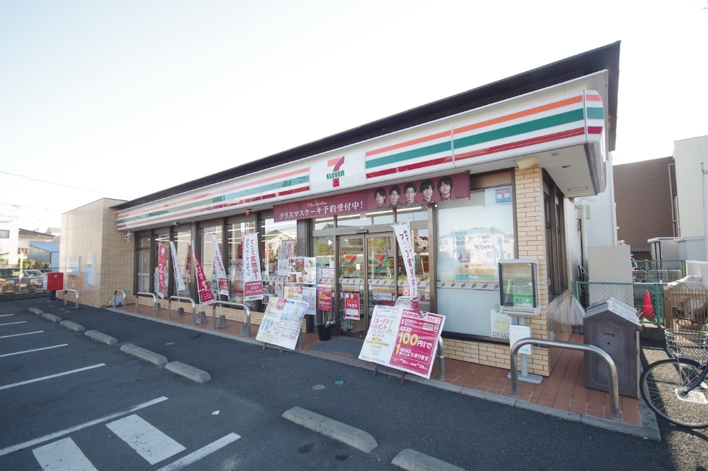 コンビニ　セブンイレブン 草加新里下町店（コンビニ）まで342m