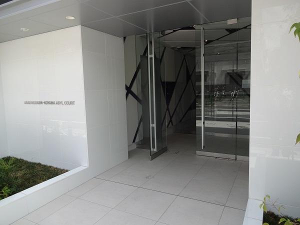 エントランス　建物の内部です