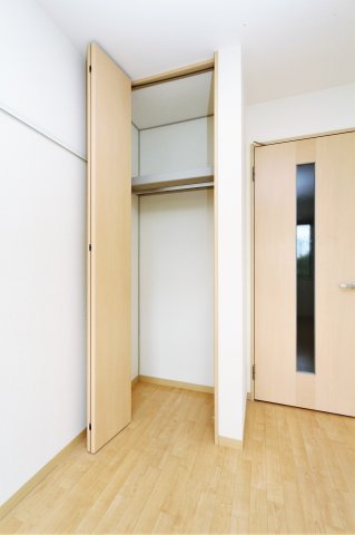 収納　参考写真（同物件別部屋）