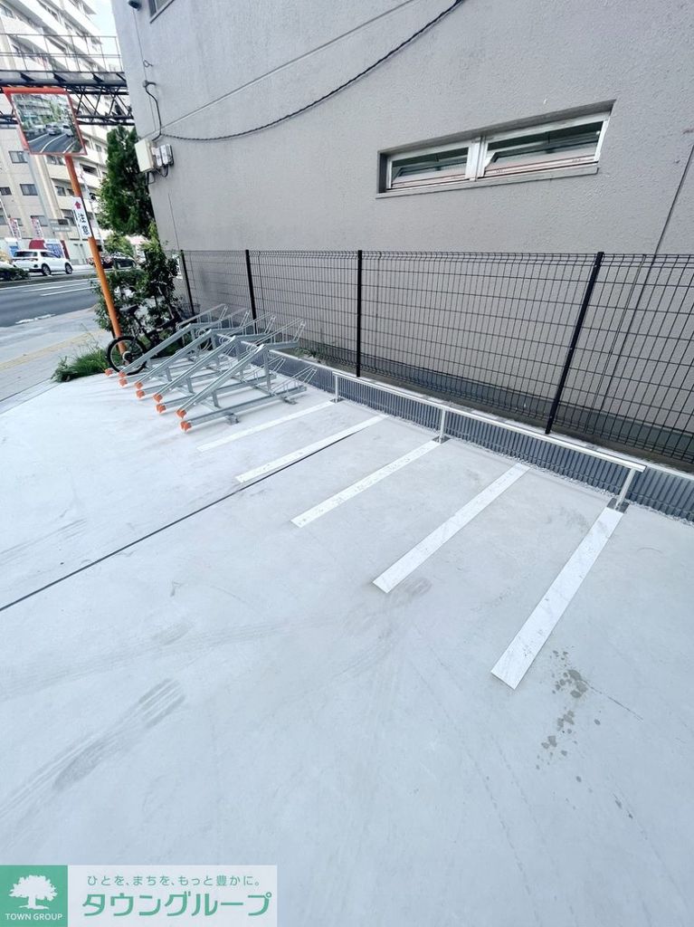駐車場　駐車場