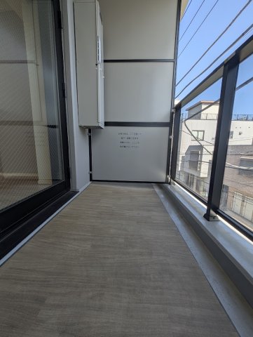 バルコニー　※同じ建物の別のお部屋の写真です。