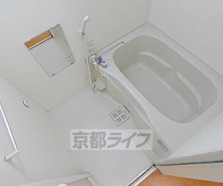 バス・シャワールーム　バスです。