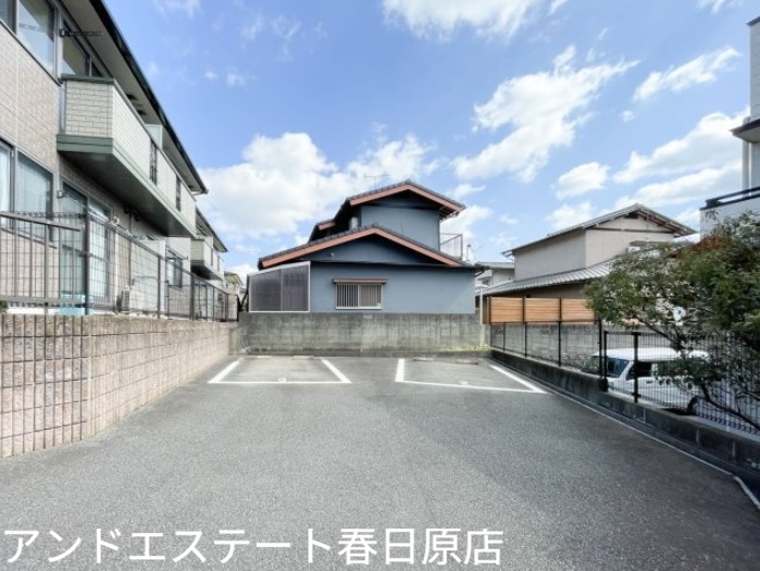 駐車場　敷地内駐車場