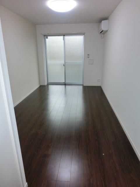 その他部屋・スペース　キッチン側から見たお部屋です