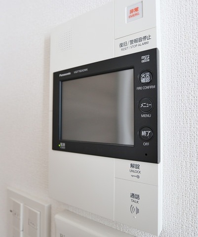 セキュリティ　安心のモニターホン付きです