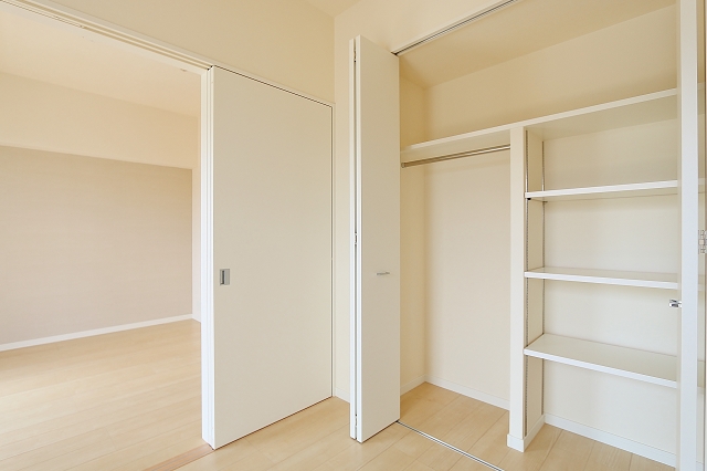 収納　お洋服が多い方でも楽々収納できます