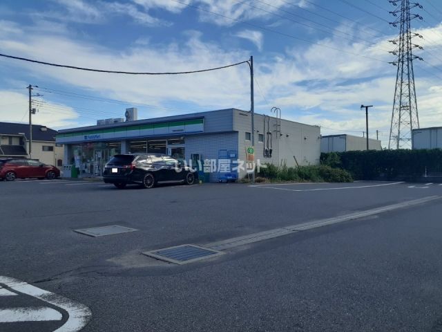 コンビニ　ファミリーマート千葉若松御成街道店（コンビニ）まで751m
