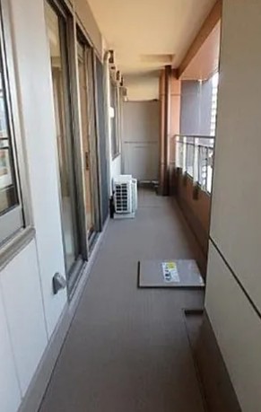 バルコニー