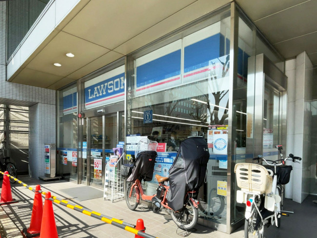 コンビニ　ローソン 新大阪センタービル店（コンビニ）まで309m