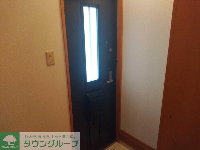 玄関　お問合せはタウンハウジングまで！※現地待合わせ相談可能