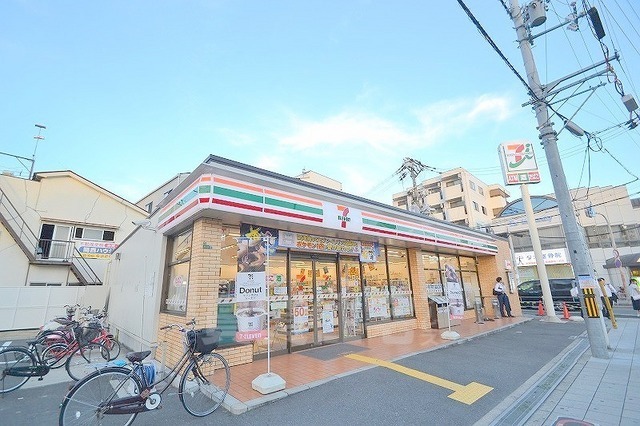 コンビニ　セブンイレブン　大阪上新庄1丁目店（コンビニ）まで140m