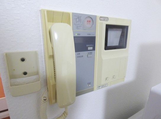 セキュリティ　エスリード天満橋　TV付モニターフォン