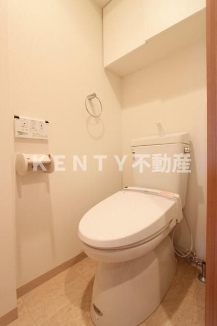 トイレ　落ち着いたトイレです