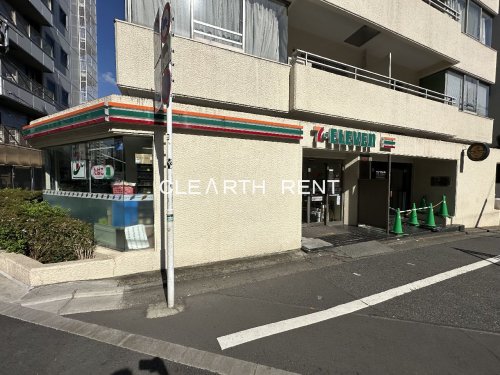 コンビニ　セブンイレブン 北参道駅前店（コンビニ）まで188m