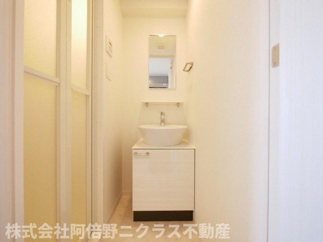 洗面設備　内装は別のお部屋、参考写真です。