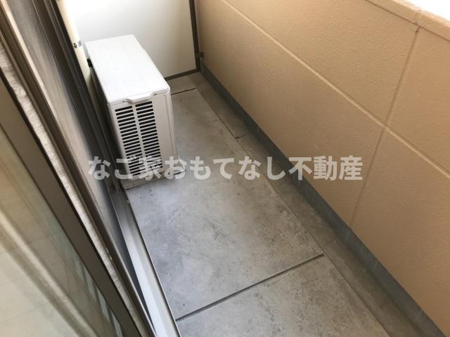 バルコニー　Y-Fleur（ワイフルール）　お問合せはなご家おもてなし不