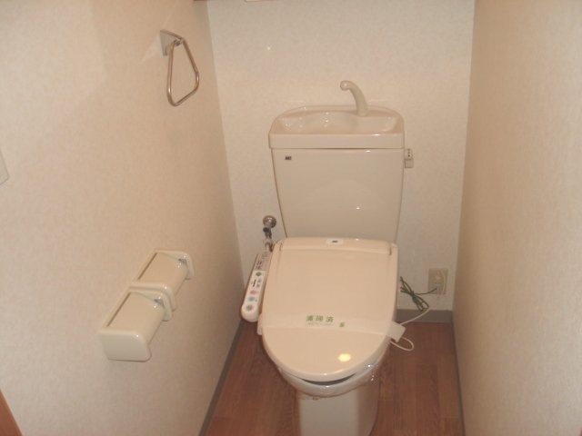 トイレ　シャワー付トイレ