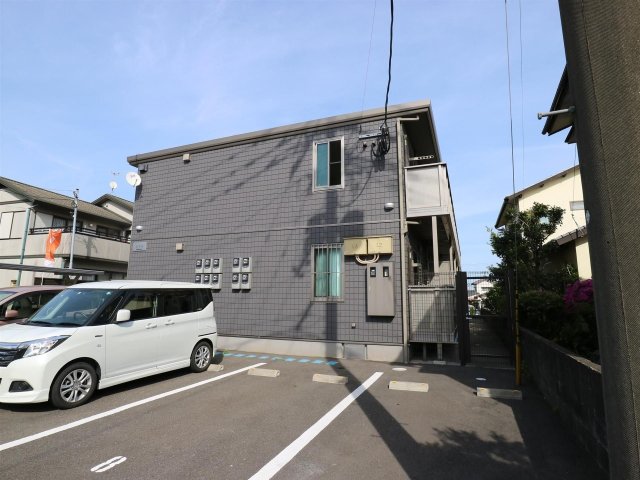 駐車場　駐車スペースもあります☆