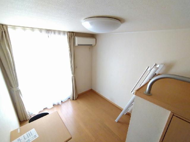 その他部屋・スペース　2階以上は絨毯仕様です。