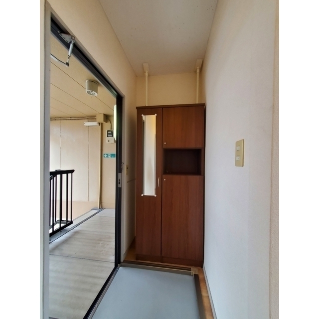 玄関　下駄箱