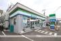 コンビニ　ファミリーマート（コンビニ）まで371m