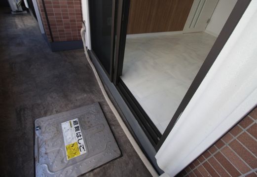 バルコニー　バルコニーからの眺めを楽しみながら食事をしませんか
