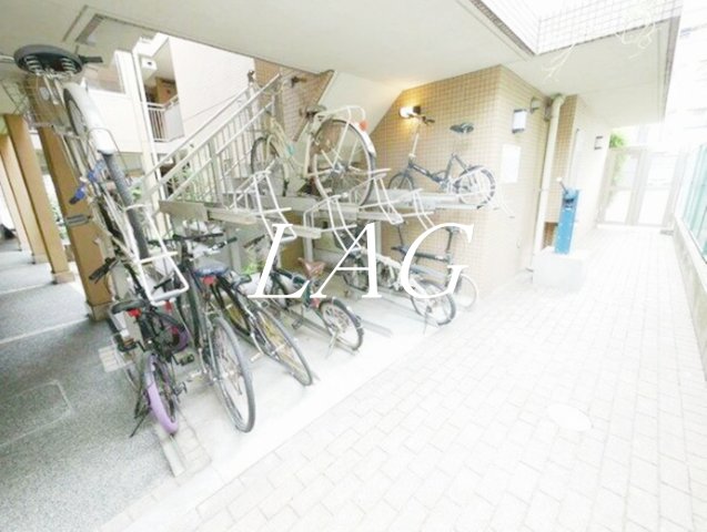 その他共有部分　駐輪場になります。