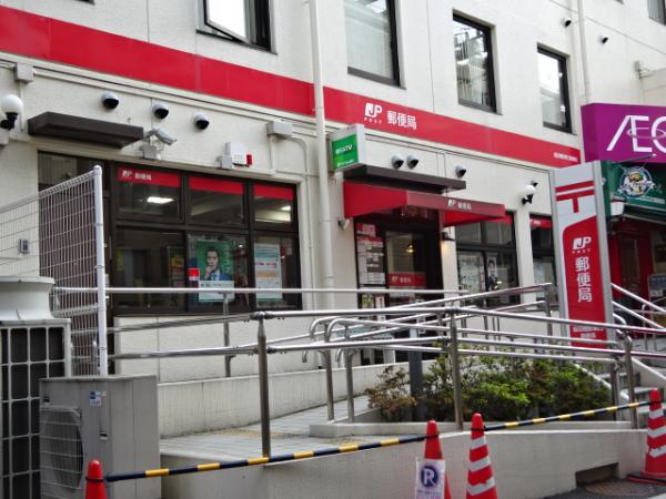 郵便局　飯田橋駅東口郵便局（郵便局）まで384m