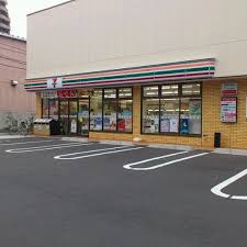 コンビニ　セブンイレブン江戸川東葛西十丁川店（コンビニ）まで110m