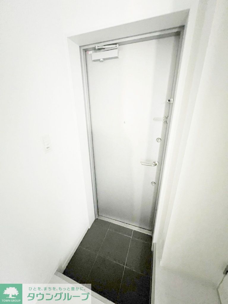 玄関　お部屋探しは株式会社　タウンハウジング　までお気軽にお問合…
