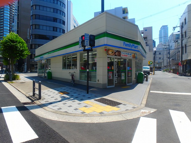 コンビニ　ファミリーマート 北浜一丁目店（コンビニ）まで358m