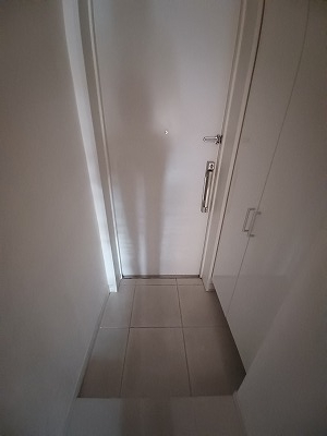 玄関　※別部屋参考お写真