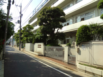 中学校　文教大学付属中学校（中学校）まで322m