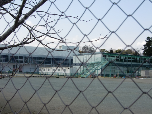 中学校　亀山市立亀山中学校（中学校）まで2168m