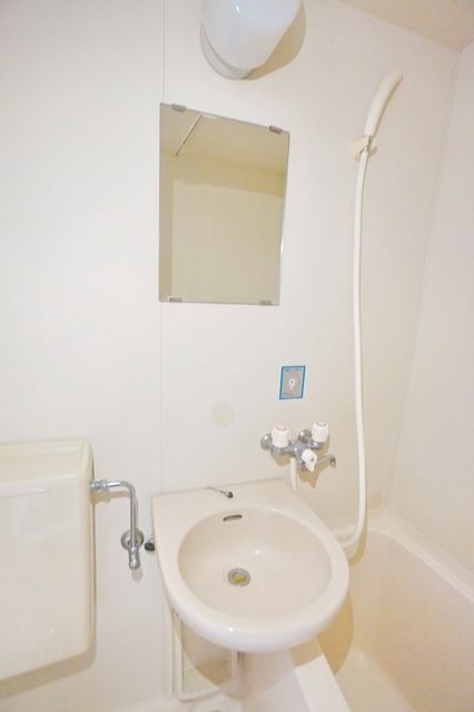 洗面設備　※別部屋参考写真です