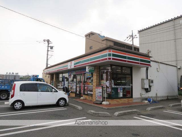 コンビニ　セブンイレブン（コンビニ）まで3942m