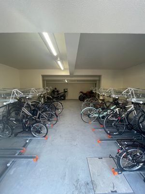 駐車場　駐輪場