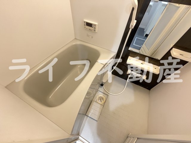 バス・シャワールーム　お風呂で日々の疲れを落としましょう