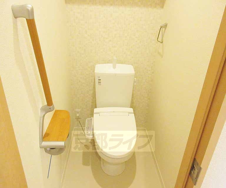 トイレ　ウォシュレット完備です