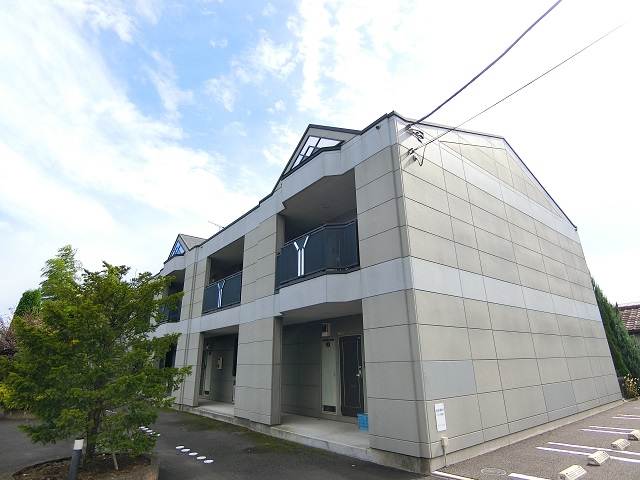 建物外観　落ち着いた雰囲気の外観です