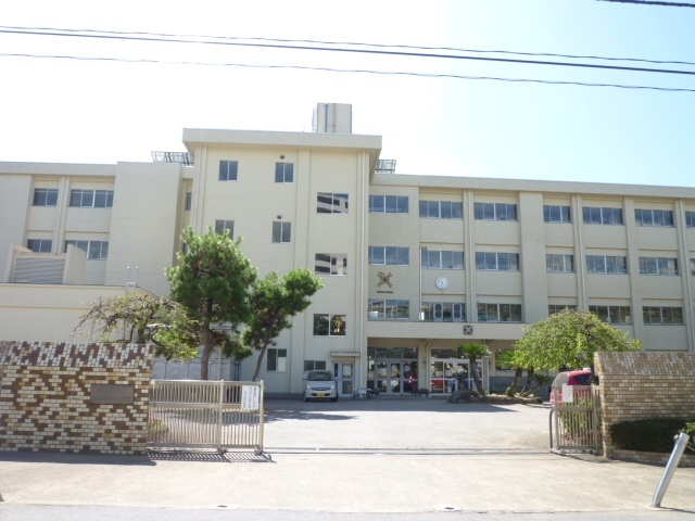 小学校　我孫子市立我孫子第四小学校（小学校）まで916m