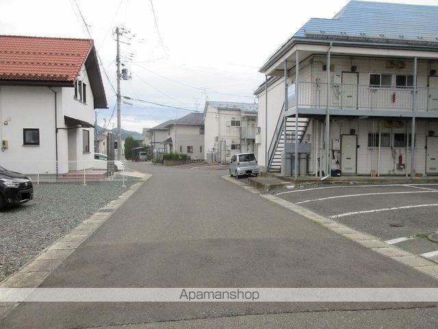 その他　周辺道路（その他）まで0m
